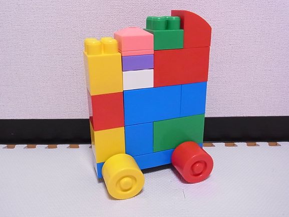 1歳半 1歳6か月 になってブロック遊びが上手になった おすすめブロックおもちゃ 育児のつれづれ By 東京ダック